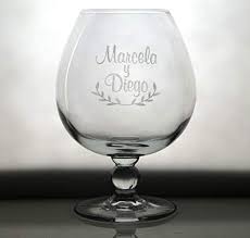 Nosotros no somos de este tipo de tiendas que ofrecen copas de fiesta grabadas con láser. Copas Grabadas Para Bodas 30 2021
