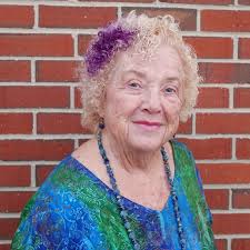 Cheryl Daggett's Instagram, Twitter & Facebook