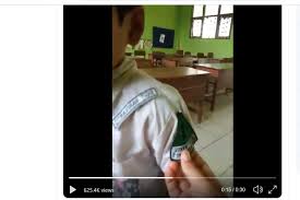 Check spelling or type a new query. Viral Siswa Sd Pasang Bet Sekolah Terbalik Dan Tulisan Nama Di Pundak