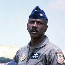 Louis Gossett Jr Officer And A Gentleman Gossett Jr In Iron Eagle Vs Louis Gossett Jr Officer And A G Louis Gossett Jr Iron Eagle An Officer And A Gentleman