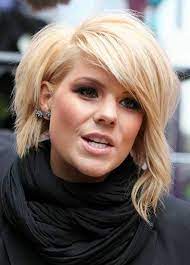 Quelle Coupe De Cheveux Asymetrique Pour Sublimer Votre Visage Archzine Fr Thick Hair Styles Short Bob Hairstyles Short Hair Styles