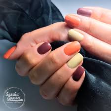 Vintage Look Natural Nails With Cnd Shellac Arrowhead Brimstone And Spear From The Wild Earth Collection Nails Nailpro Nailtech Nailartist Nailsalon