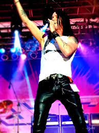 Joshua Alan Singer For Ratt Rock Rocknroll Music Musician Songwriter Joshuaalan Joshalan Rockers Longhair Singer Songwriting Musician