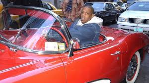 You're wrong, check out jeff bezos cars, life and houses here! Jay Z Und Seine Autos Diese Exklusiven Modelle Gehoren In Seine Sammlung Gq Germany