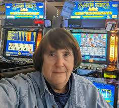 Mindy Kaufman (@mindy.kaufman.9) • Facebook, Connect with friends