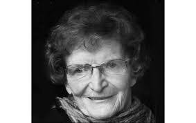 Kathleen Eason's Instagram, Twitter & Facebook