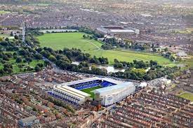 Liverpool ist die heimat von zwei fußballvereinen, die in der premier league spielen, der fc liverpool und der fc everton. Pin By Antonio Ferreira On Fodbold England English Football Stadiums Goodison Park Liverpool Anfield