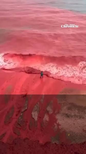 THE 'BLOOD🩸RAIN 💧🌧️' IN IRAN The "blood rain" occurred at Red Beach on  Hormuz Island (Iran) caused by heavy rain, turning part of the sea waters  red. It had not rained there |