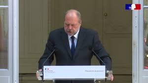 Car on le traiterait volontiers de gros con. Eric Dupond Moretti Un Ministre Chasseur Le Chasseur Francais