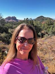 Anyone here from Iowa that lives here?