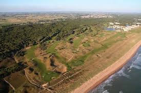 En plus de sa vaste étendue de sable, dans cette station balnéaire vous aurez également la chance de découvrir des paysages à couper le souffle. Golf Holiday Saint Jean De Monts Golf Breaks Saint Jean De Monts