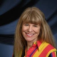 Cassandra Newell's Instagram, Twitter & Facebook