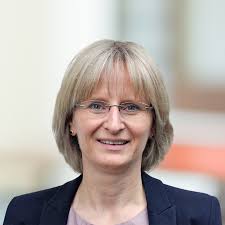 Tanja Brettel — Management Consultant