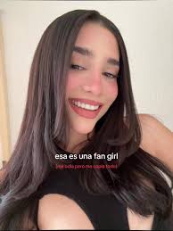 ¿Qué es ser una fangirl? Entérate aquí