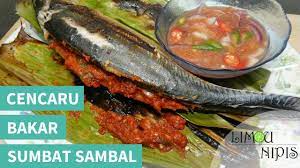 Bakar ikan di atas pemanggang sehingga masak. Ikan Cencaru Bakar Sumbat Sambal Youtube