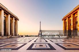 119,810 Place Du Trocadero Stock Photos, High-Res Pictures, and Images -  Getty Images | Place de la concorde, Eiffel tower, Fondation louis vuitton