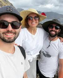 Kali Benson (@kalibenson_) • Instagram photos and videos