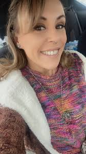 Thank you for letting me join this group. I am presently doing family  history