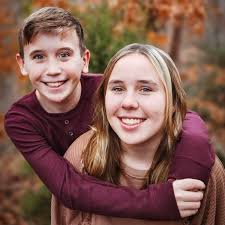 Sweet treats are part of the park experience! Stop by Funnel Cake to try  the new Smores Funnel Cake! Want something more healthy? We also have Acai  Bowls in Snack Shack! What's