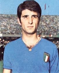 File:Gianni Rivera en équipe nationale en 1968.jpg