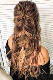 You can glamorize the hippie hair braids with any accessory of your choice. 30 Peace Love Hippie Hairstyles For Rock N Roll Queens