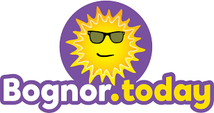 Bognor Regis WestCam - Live webcam view with sound of West Beach Bognor  Regis