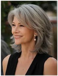 29 Youthful Hairstyles for the Over 60 Woman