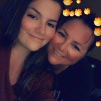 Jenelle Stanton's Instagram, Twitter & Facebook