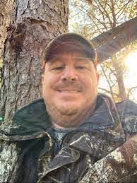 Jonathan Culbreth's Instagram, Twitter & Facebook