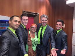 Leslie rubbing shoulders with the stars