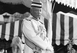 'he who is made lord', jawi: Monarchies Today Royalty Around The Globe Almarhum Sultan Ahmad Shah 1930 2019 Pahang Sultan 1974 2019 Malaysia S Yang Di Pertuan Agong Vii 1979 84