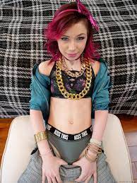 porn-star.com on X: @KiraRoller gets asspounded by @ianscottx here:  t.coWOd4owPLMw Hot chick, great set!!! nsfw anal pornstar emo  t.co5zWw0Evn54  X