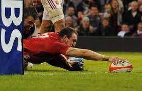 Wales Sam Warburton Scores In The Win Over France Wales Rugby Rugby Boys Welsh Rugby