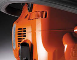 455 rancher ii, 465 rancher ii • loosen the bar nuts that hold the clutch cover/chain brake. Husqvarna 465 Rancher 20 Inch 64 1cc Chainsaw