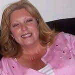 Elizabeth Coletta's Instagram, Twitter & Facebook