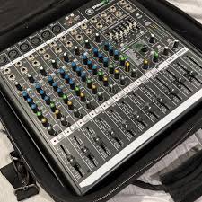 Mackie Pro Fx12- with Maggie case for Sale in Boca Raton, FL