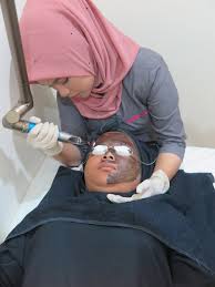 Locate our 8 branch at : Klinik Hana Terbukti Berkesan Mengurangi Masalah Kulit Muka Walaupun Dengan Hanya Sekali Rawatan Emas Putih