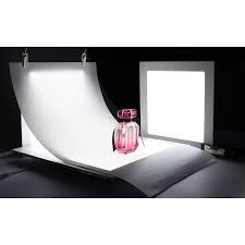 Glass Photography How To Take Pictures Of Glass Photography Lighting Setup Photography Lighting Techniques Glass Photography