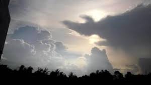 Praying Cloud (Penampakan Awan Sedang Berdoa) - YouTube