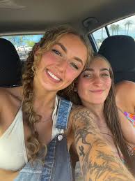 Aloha 🤙🏼 my name is Olivia and I'm a respectful, caring, and outgoing 25  year old gal from San Diego. I'm a surfer, artist, and yogi who works in  the mental health