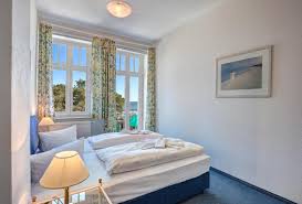 Obergeschoss und ist mit 80 qm sehr großzügig bemessen. Haus Seeblick Hotel Garni Ferienwohnungen Zinnowitz Aktualisierte Preise Fur 2021