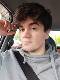 Lange Haare oder kurz? Bart oder kein Bart? Jeglicher Rat und/oder  Vorschläge sind willkommen! : r/malegrooming