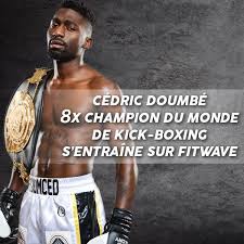 Ici, les échantillons du monde cronolista est affiché boxe, dans la catégorie poids lourds, reconnu par les grandes fédérations mondiales: Cedric Doumbe Champion Du Monde De Kick Boxing S Entraine Chez Fitwave