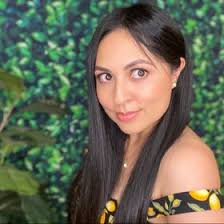 Violeta Montes's Instagram, Twitter & Facebook