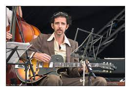 On 6 february 2018, they announced through facebook that bruno de groote will be the new guitar player of the band. Musiker Musicians Jazzenede Bruno De Groote Vindaloo Five Photography Jazz More