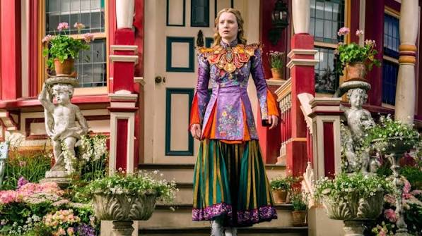 Resource - Alice Through the Looking Glass: Guide - Into Film