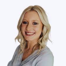 Madison Arnold, Sales Associate