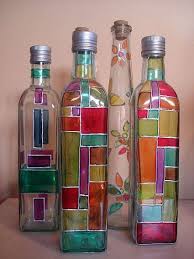 Botellas de vidrio para colorear. Ideas Para Decorar Con Botellas De Vidrio Decoracion De Interiores Y Exteriores Estiloydeco Pintar Botellas De Vidrio Botellas Pintadas Como Decorar Botellas