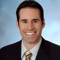 Kelly Linscott's Instagram, Twitter & Facebook