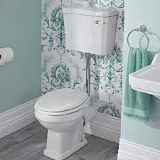 wc retro a poser avec reservoir semi bas et abattant en bois blanc richmond wc retro lavabo retro chasse d eau